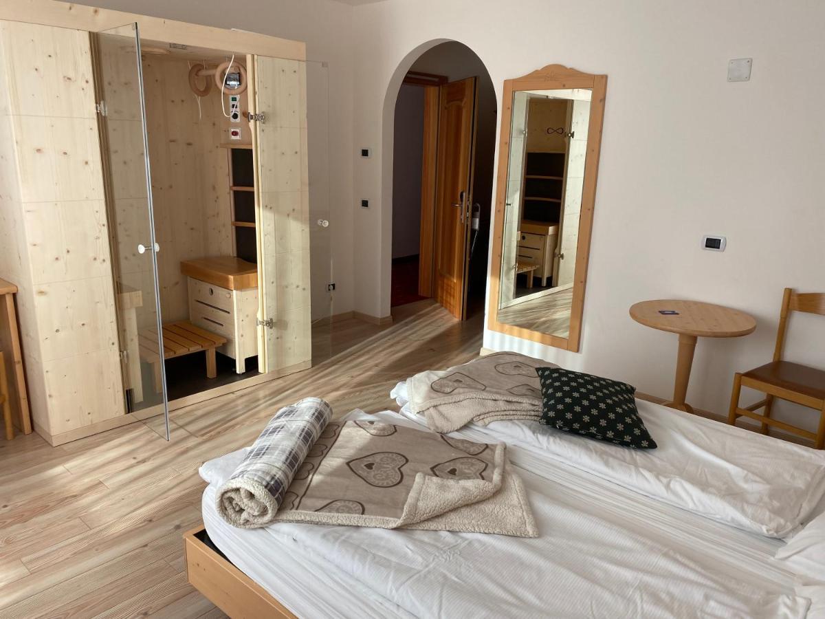 Hotel Europa Pozza di Fassa Esterno foto