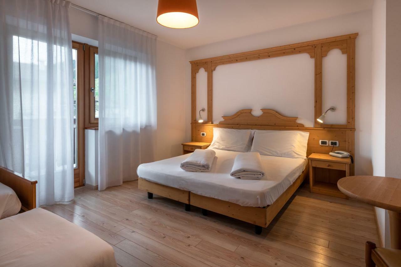 Hotel Europa Pozza di Fassa Esterno foto