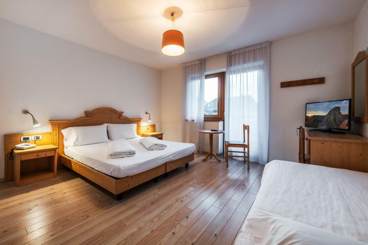 Hotel Europa Pozza di Fassa Esterno foto