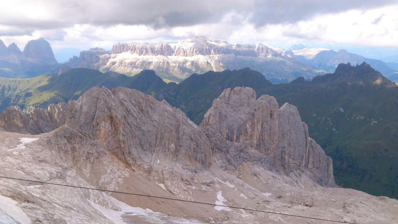Hotel Europa Pozza di Fassa Esterno foto